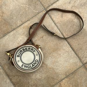 Burberry small purse